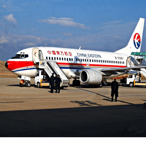 嫩江墨尔根机场快递航空快运业稳步发展的原因是什么？
